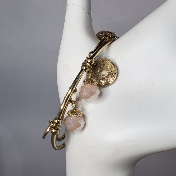 Vetta gold-toned open-cuff bracelets .set of 2pcs - Picture 2 of 4